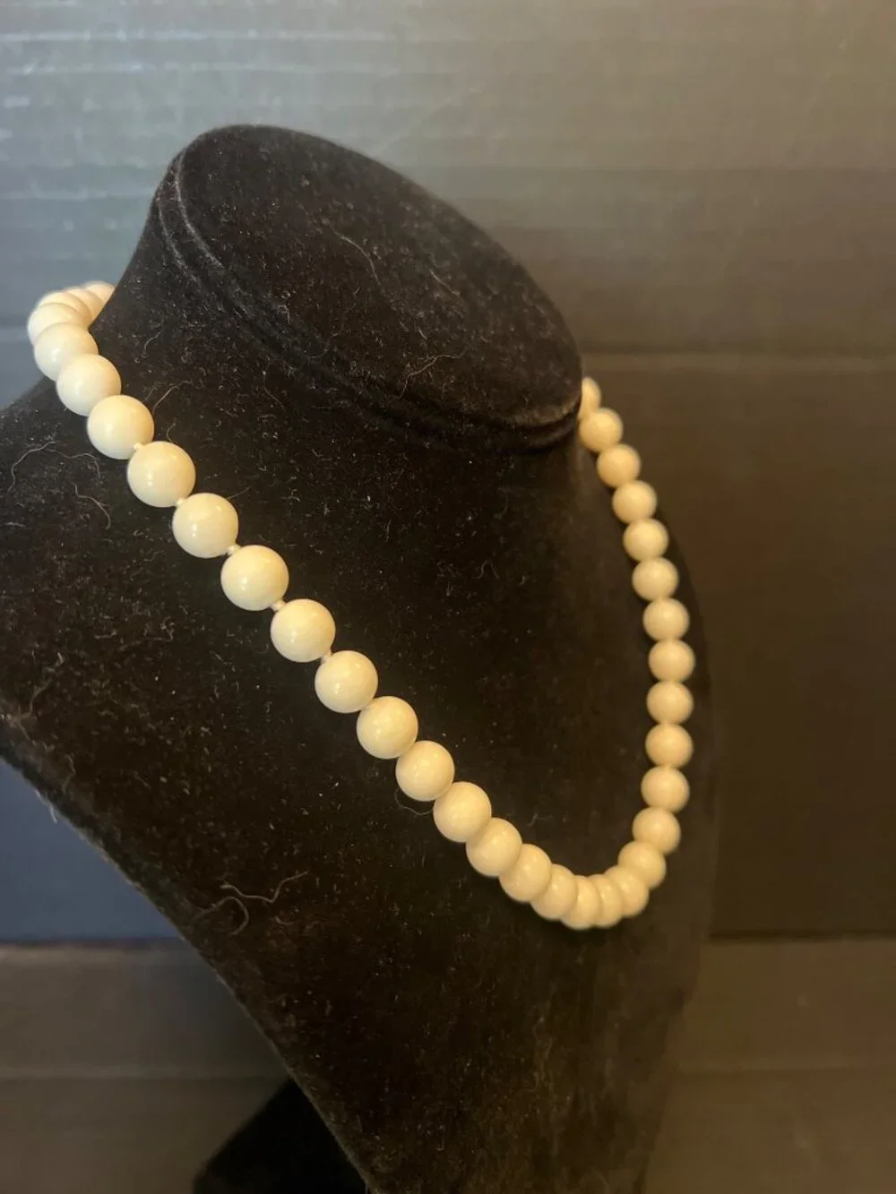 Gump's White Coral and 14K gold necklace 18